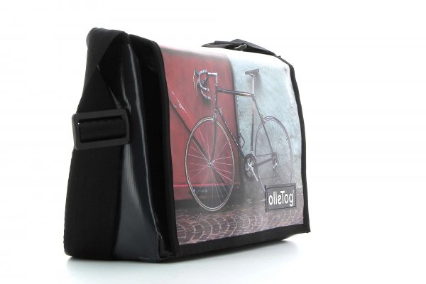 Messenger bag Eppan Zara racing bicycle, red door, pavement cubes
